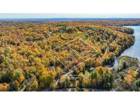 Terrains à vendre à Ste-anne-des-lacs