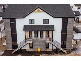 Logement 5 1/2 Neuf  St-Isidore Beauce Aout-Sept 2025