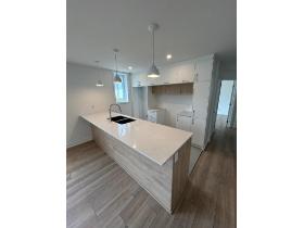 5 1/2 neuf !!! 2 chambres et un bureau