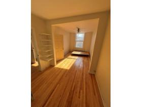 3 CH - 1 SDB - Montréal - $2,400 /mo