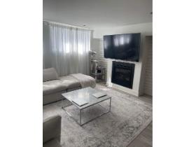 4,5 demi sous-sol-1850$ Garage- Locker