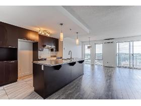 4 1/2 superbe Condo lumineux de 2 chambres situé à Laval des Rapides disponible à partir du 1er juillet 2025