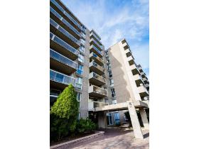 2 CH - 1 SDB - Côte Saint-Luc - $1,500 /mo