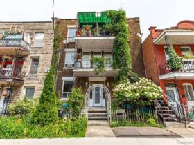 Grand 4 et demi avec coin bureau / Petite Italie