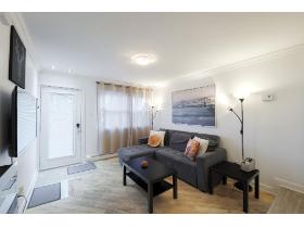RDC 3 ½ à louer – Style Condo, près métro Joliette - Av. Valois