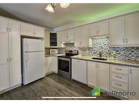 Condo 41/2 à Pointe-des-cascades