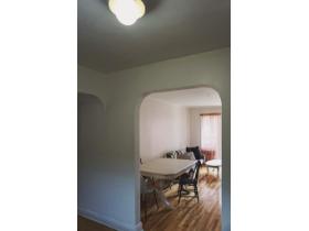 Superbe 4 ½ rénové avec grandes fenêtres