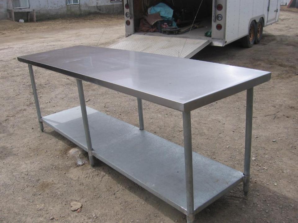 table de stainless, table de boucher avec mira clins , Usagé à vendre à