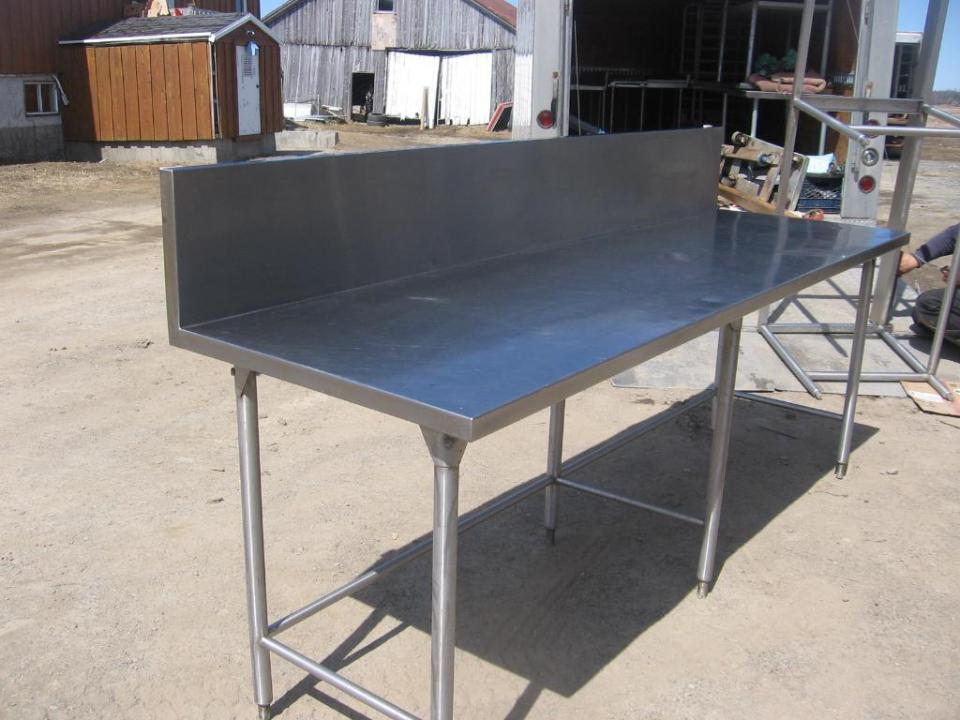 table de stainless, table de boucher avec mira clins , Usagé à vendre à