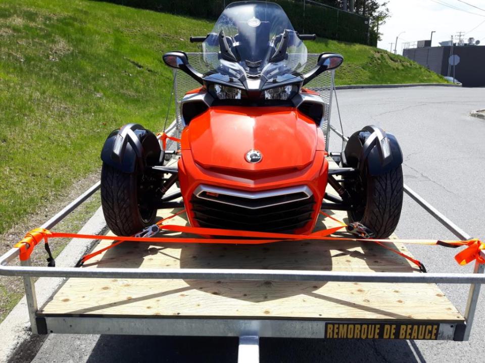 REMORQUE DE BEAUCE, MOTONEIGE 4 ROUE SPYDER COTE A COTE SPECIAL 2021 NEUF 64 REMORQUE DE BEAUCE, MOTONEIGE 4 ROUE SPYDER COTE A COTE SPECIAL 2021 NEUF 64