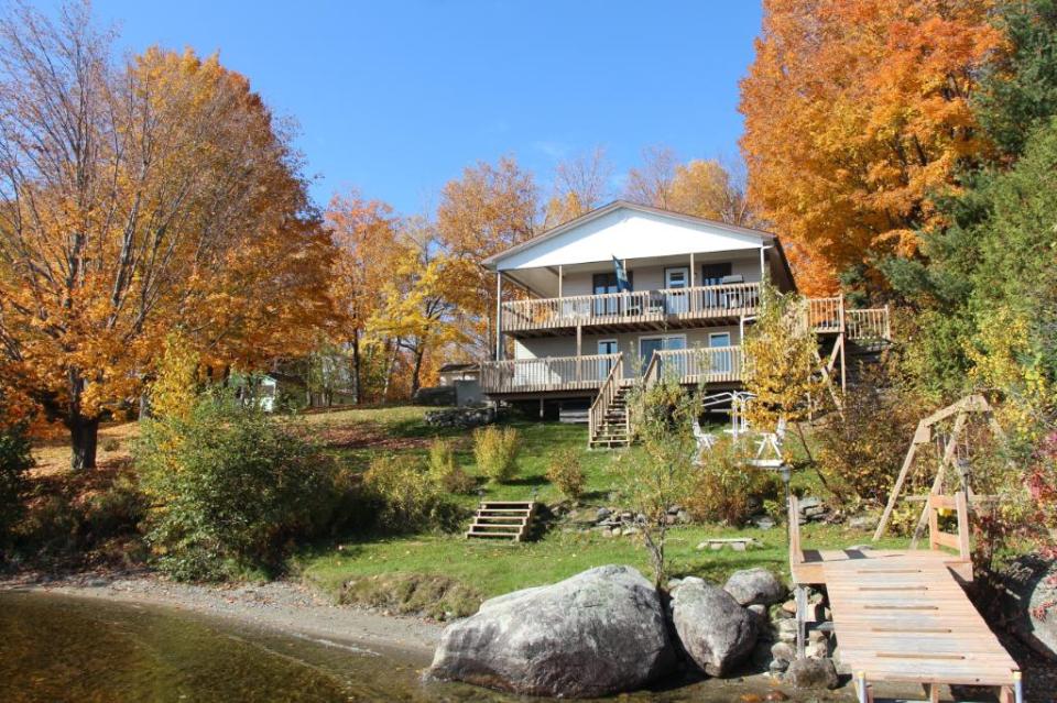 Chalet bord de l'eau Lac Mégantic (Piopolis) à vendre à Piopolis Immobilier Piopolis
