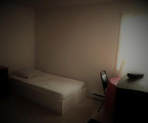 Chambre à louer pour personne SEULE - St-Hyacinthe/Références demandées — photo 3