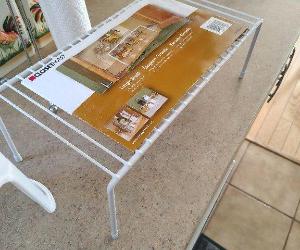tabouret neuf rubbermaid+étagère neuve les deux pour 25 — photo 1