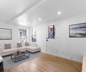 2 CH - 1 SDB - Montréal - $2,045 /mo — photo 3