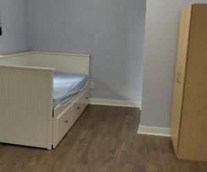 A private bedroom in a clean, fully furnished 4 1/5 for sublet this August — photo 2