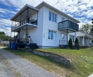 297 301 Av. Jacques-Cartier — photo 1