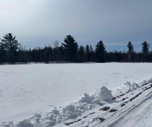 Estrie (Dudswell): terre 132,8 acres, en partie cultivable et forêt avec cédrière mature et petit lac 2 ha — photo 3