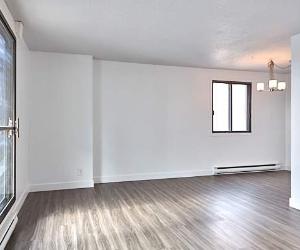 99 Place Charles-Le Moyne — photo 2