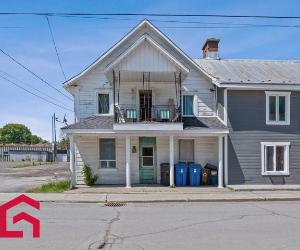 290 292 Rue De Frontenac — photo 1