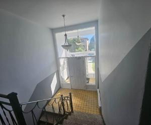 81e — photo 1
