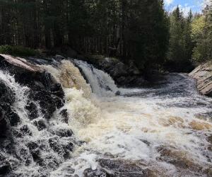 Plusieurs terrains à vendre dans différentes régions du Québec pour la plupart en campagne... — photo 2
