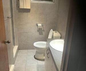 2 1/2 fraîchement rénové à louer dans Saint-Léonard. — photo 3