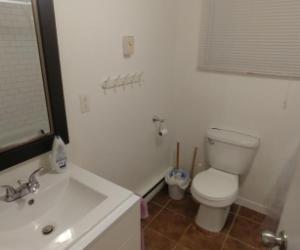 Dans colocation voisine Université et des Cégeps Garneau Ste-Foy et St.Lawrence pour étudiant(e) dans appartement au 1/2 ss maison privée — photo 3