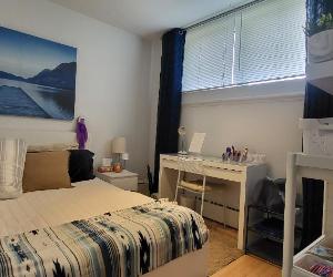 Près Université et Cégep Garneau pour étudiant(e) immeuble non fumeur, aucun animal permis, dans colocation de 3 chambres — photo 1