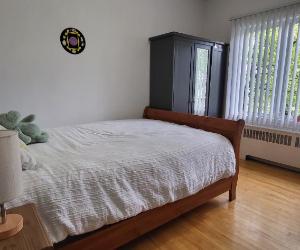 Dernière disponibilité à deux minutes à pied Cégep Garneau pour étudiant(e) non fumeur(euse), aucun animal permis, dans appartement au 2ième étage — photo 1