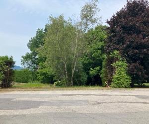 527 Rue Gosselin Magog, QC, Canada — photo 1