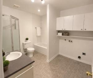 2 CH - 1 SDB - Saint-Lambert - $1,800 /mo — photo 2