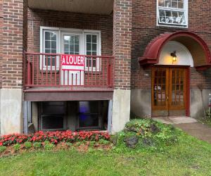 2066 Boulevard Décarie app 1 — photo 1
