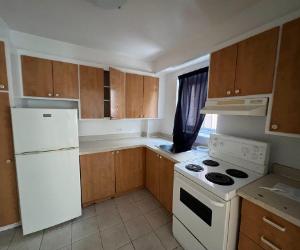 5785 Chemin de la Côte-des-Neiges — photo 3