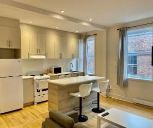 2237 Av. Wilson — photo 3