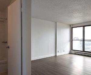 99 Place Charles-Le Moyne — photo 1