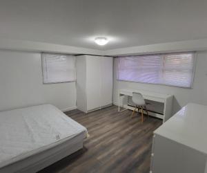 Pour étudiant(e) près Cégep Ste-Foy, St.Lawrence, Université dans appartement en colocation au r-c, aucun animal permis, plancher de bois stratifié — photo 1