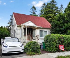 6581 Av. Clanranald, Montreal — photo 1