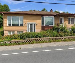 273 275 Rue Principale (St-Évarist) — photo 1